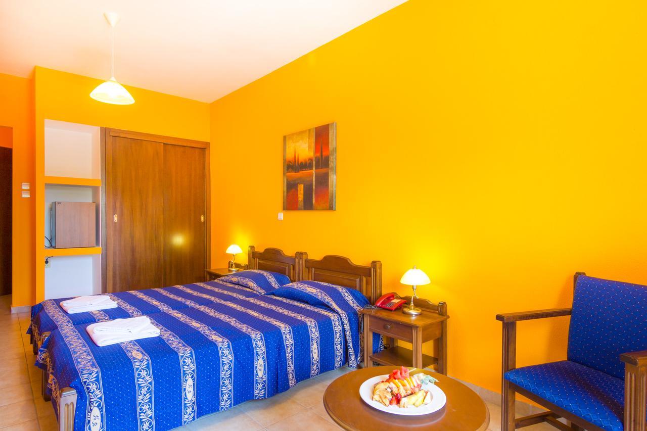 Filosxenia Roxani Country House Hotel มาโรเนีย ภายนอก รูปภาพ