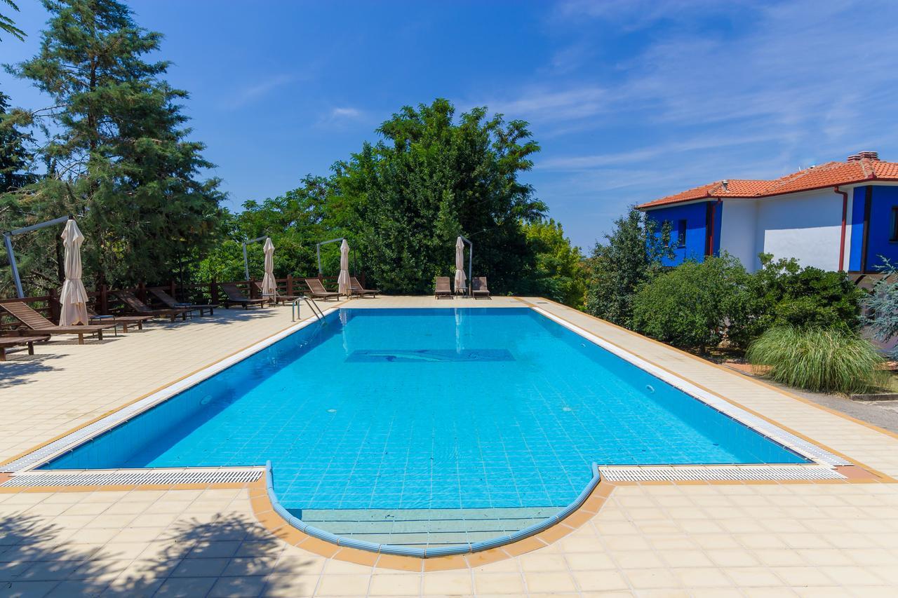 Filosxenia Roxani Country House Hotel มาโรเนีย ภายนอก รูปภาพ