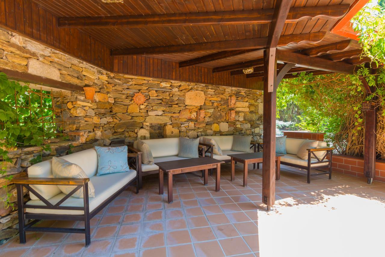 Filosxenia Roxani Country House Hotel มาโรเนีย ภายนอก รูปภาพ